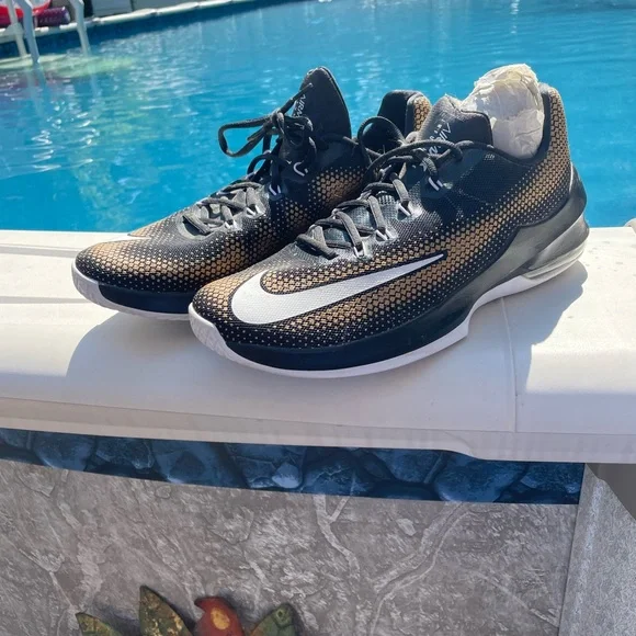 Nike | Shoes | Nike Airmax Infuriate Never Worn Us Mens 1  display picture 3